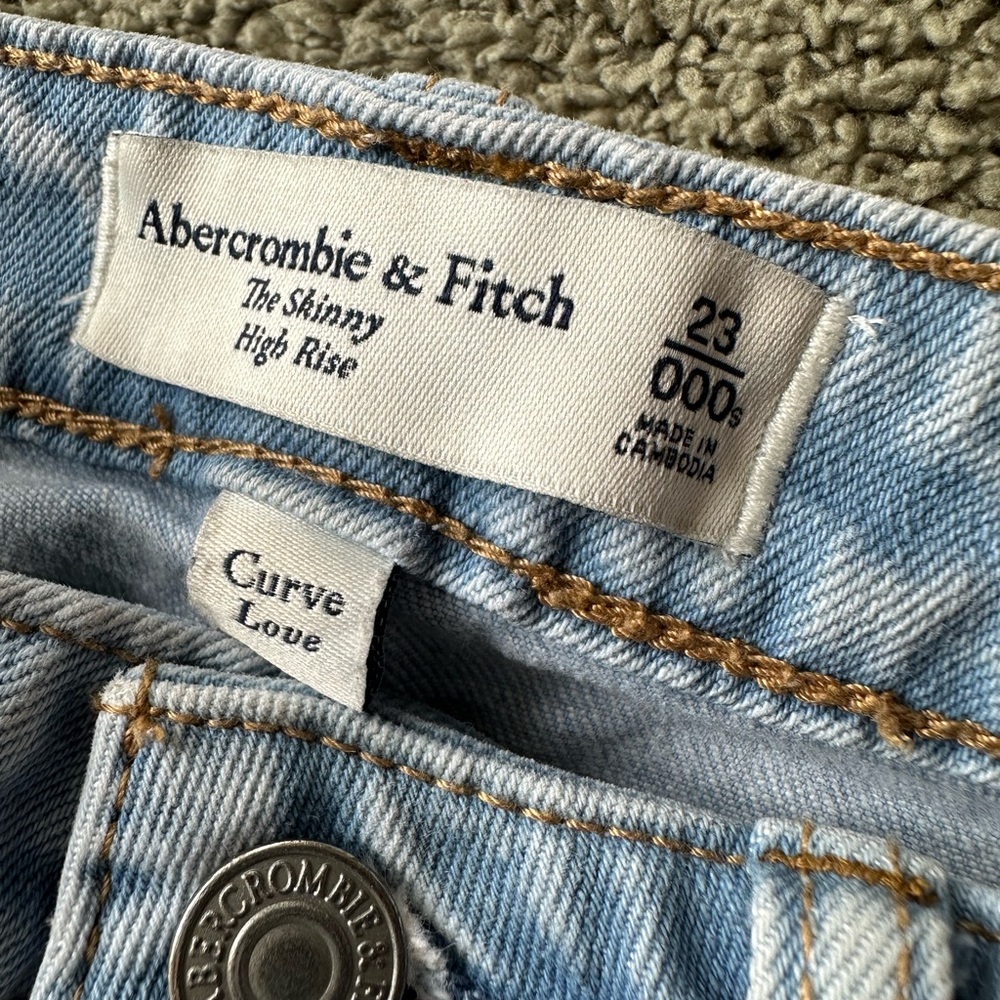 Abercrombie Curve Love Straight leg jeans